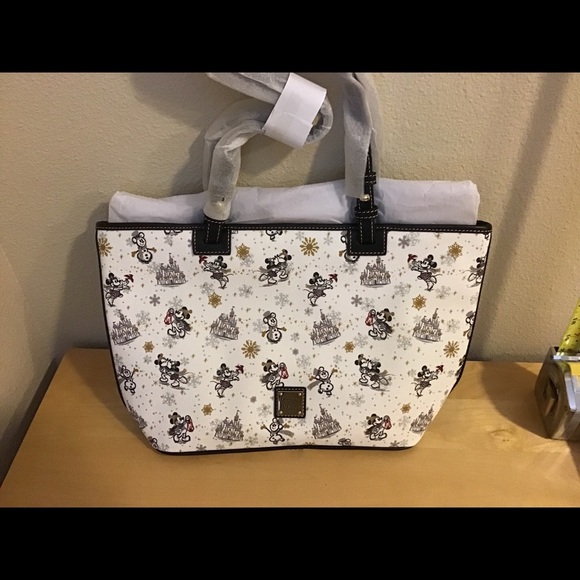 Disney holiday Dooney and bourke tote - Picture 1 of 5